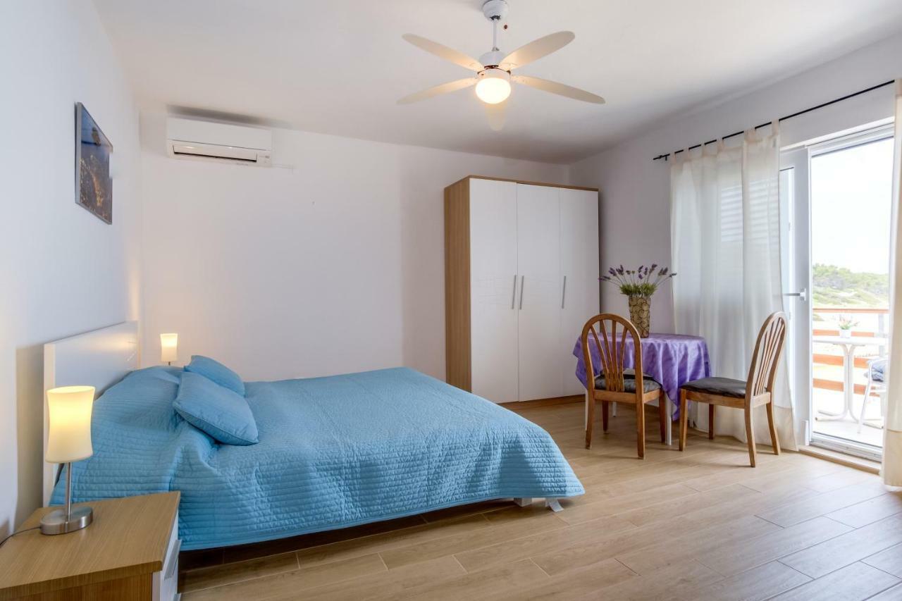 Apartment Marika Mali Losinj Ngoại thất bức ảnh